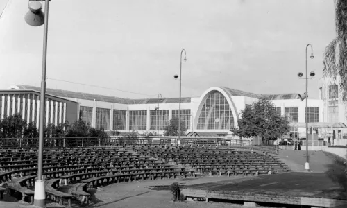 D146 Letní estrádní divadlo